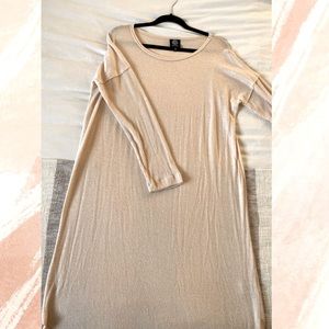 New never worn Bobeau long sleeve top!